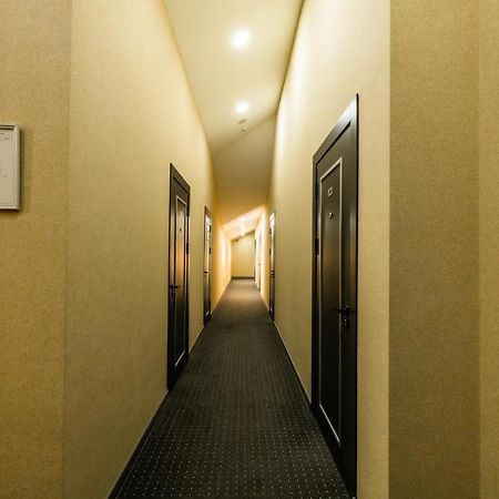 Bobur Hotel Tasken Kültér fotó