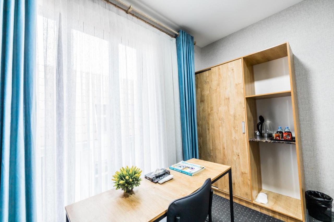 Bobur Hotel Tasken Kültér fotó