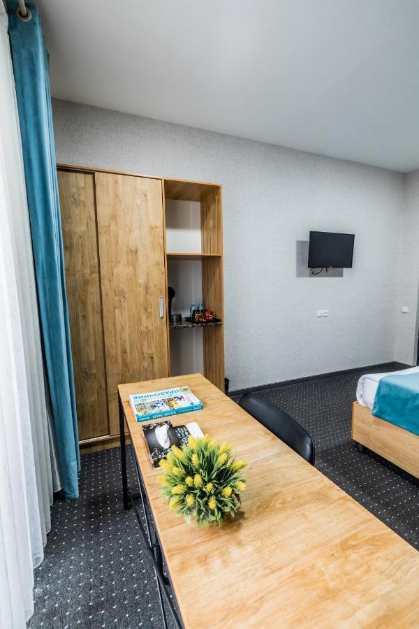 Bobur Hotel Tasken Kültér fotó
