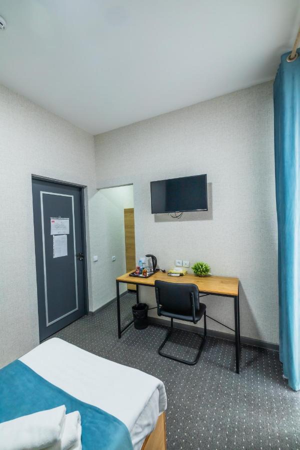 Bobur Hotel Tasken Kültér fotó