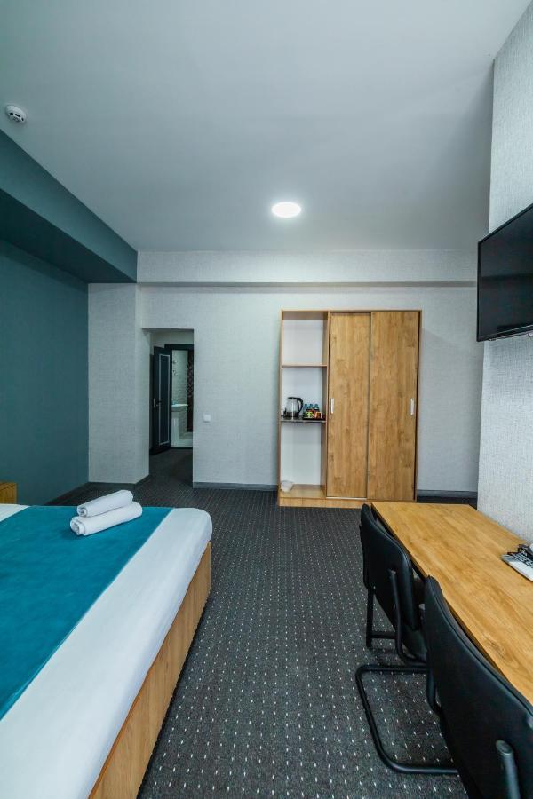Bobur Hotel Tasken Kültér fotó