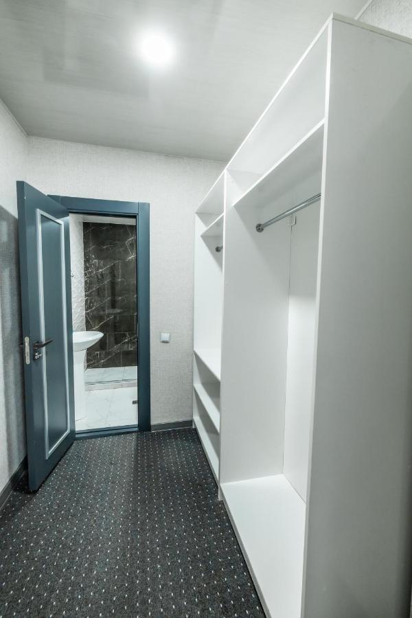 Bobur Hotel Tasken Kültér fotó