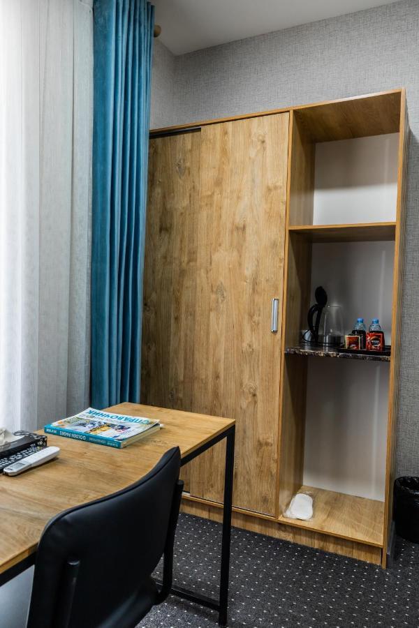 Bobur Hotel Tasken Kültér fotó