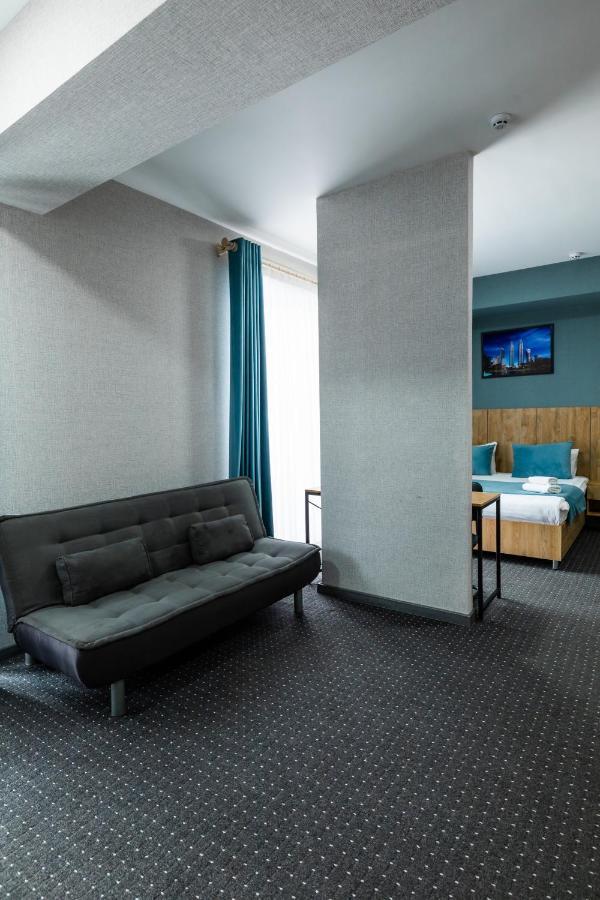 Bobur Hotel Tasken Kültér fotó
