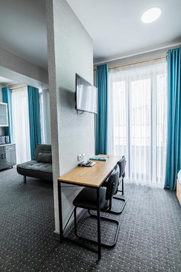 Bobur Hotel Tasken Kültér fotó