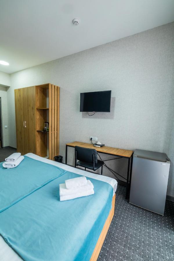 Bobur Hotel Tasken Kültér fotó