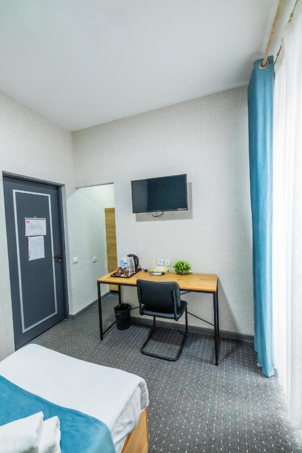 Bobur Hotel Tasken Kültér fotó