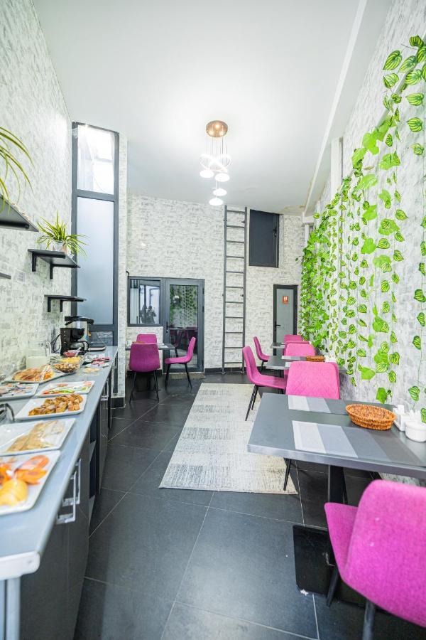 Bobur Hotel Tasken Kültér fotó