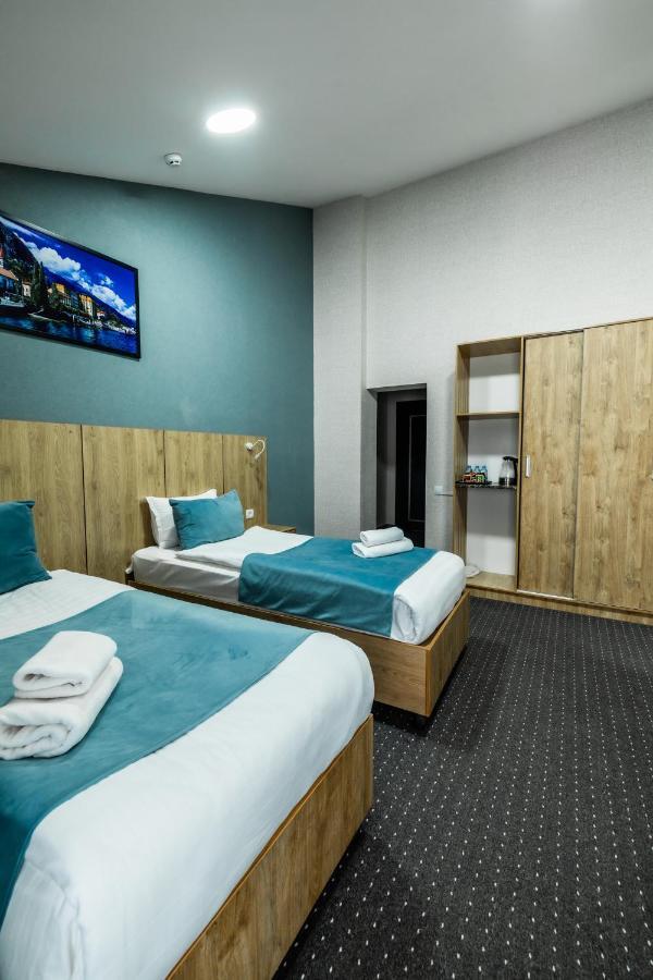 Bobur Hotel Tasken Kültér fotó